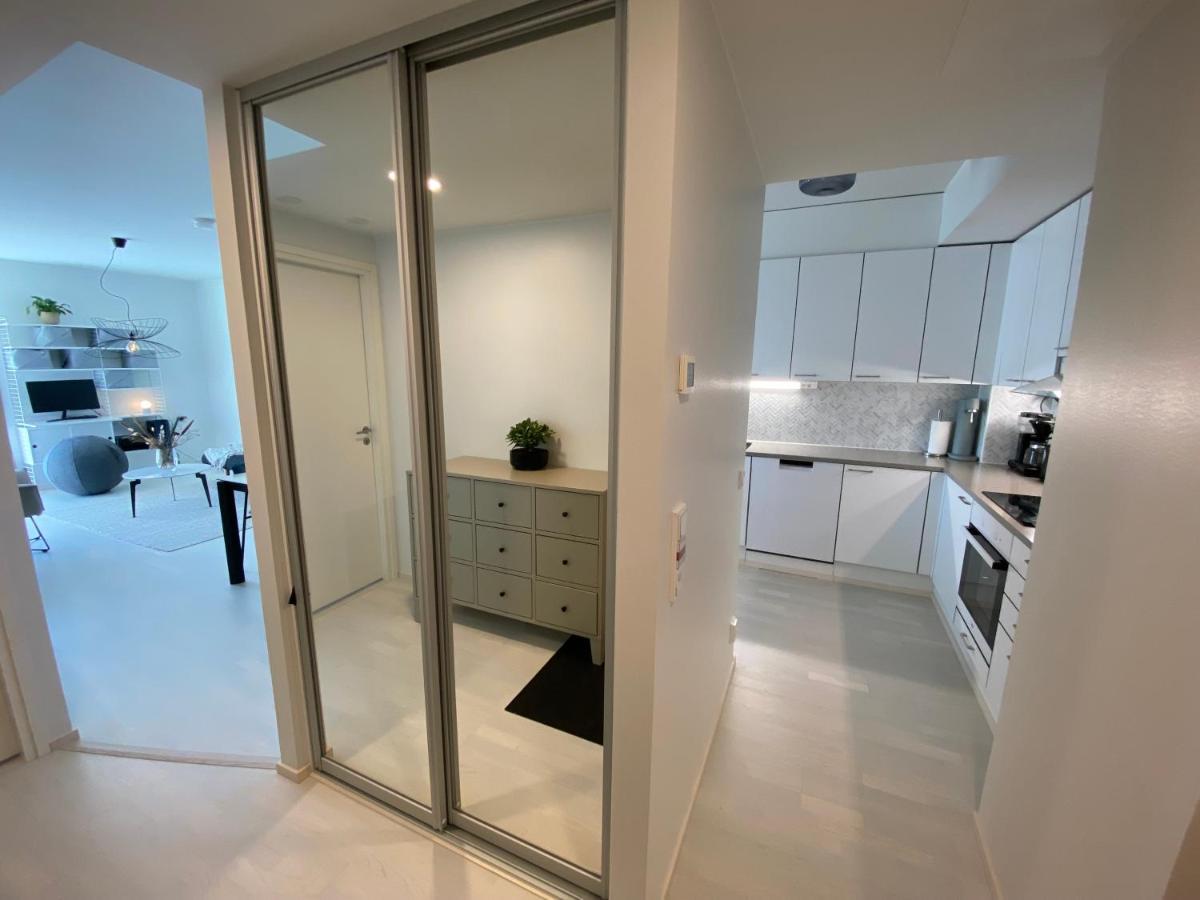 Luxury 1-Bedroom Apartment With Sauna And Sea View Хельсинки Экстерьер фото